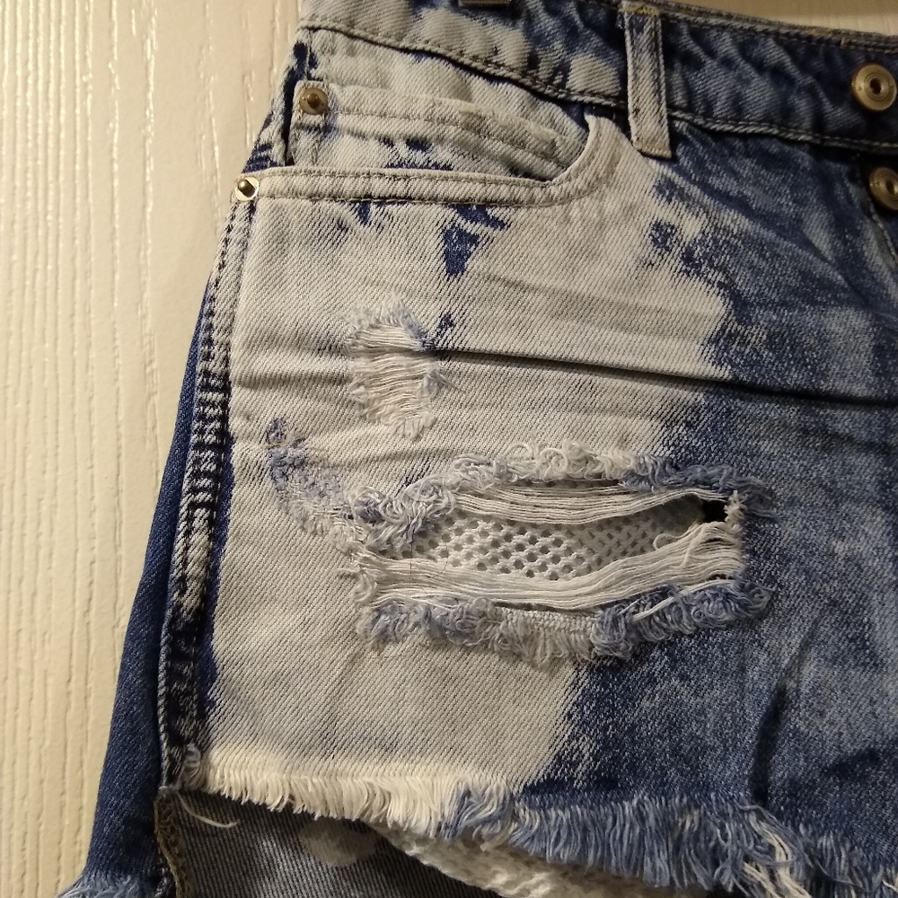 NWT - Shorts - Picture 4 of 7